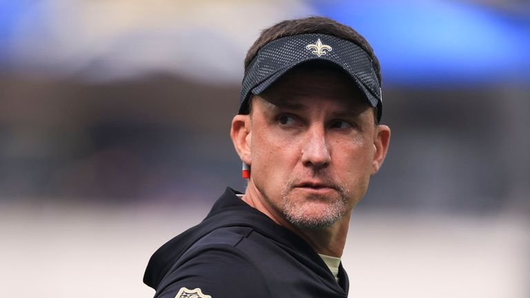 Dennis Allen Biography